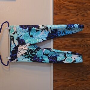 Calvin Klien leggings, size large